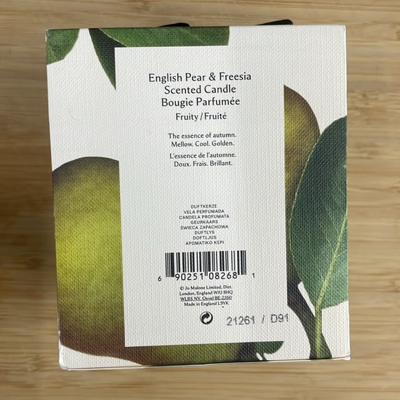 New Jo Malone English pear & freesia candle 2.5in - Picture 4 of 4